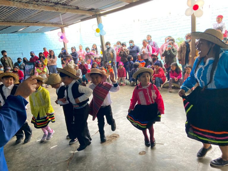 Lee más sobre el artículo Obra solidaria a favor de los niños del PRONOEI (Programa No Escolarizado de Educación Inicial) en el AAHH Minas 2000 en Pamplona Alta en San Juan de Miraflores (10/09/2022)