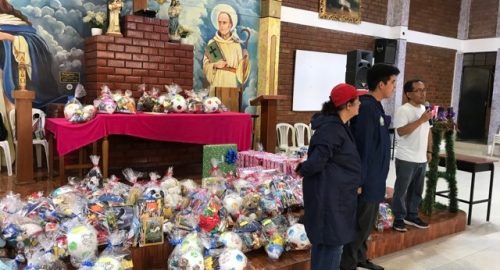 Obra solidaria con motivo de la NAVIDAD en favor de 145 niños de Jicamarca (16/12/2022)