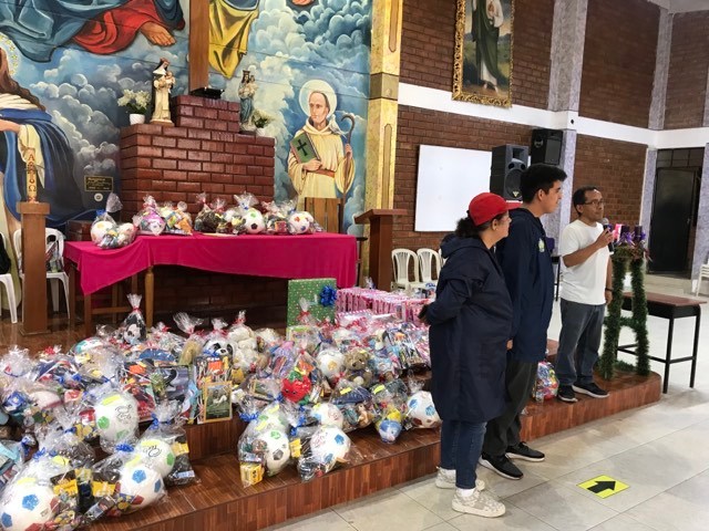 Lee más sobre el artículo Obra solidaria con motivo de la NAVIDAD en favor de 145 niños de Jicamarca (16/12/2022)