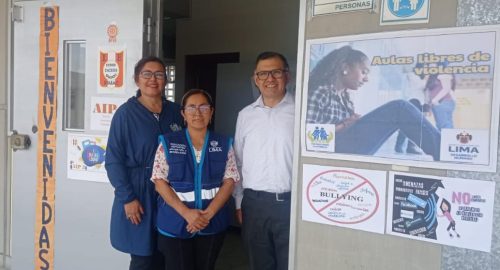 Charla para alumnos en la IE Esther Cáceres Salgado – Rímac (18/12/23)